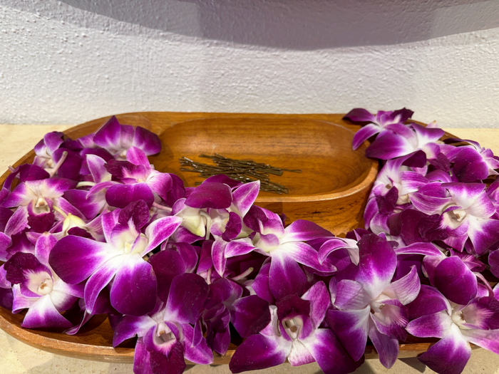 Maui Coast Hotel Kihei flowers at reception