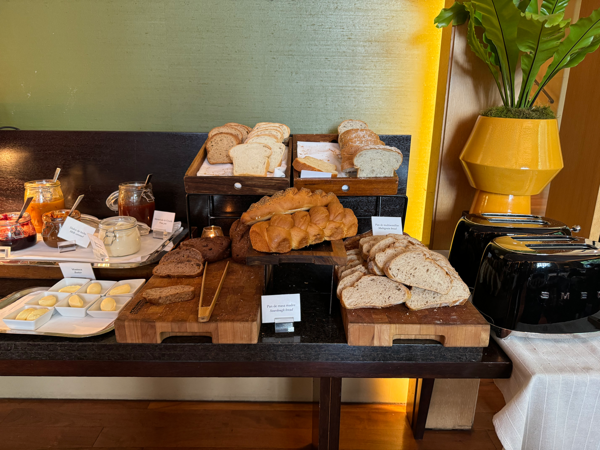 Palacio Duhau Park Hyatt Buenos Aires breakfast bread selection