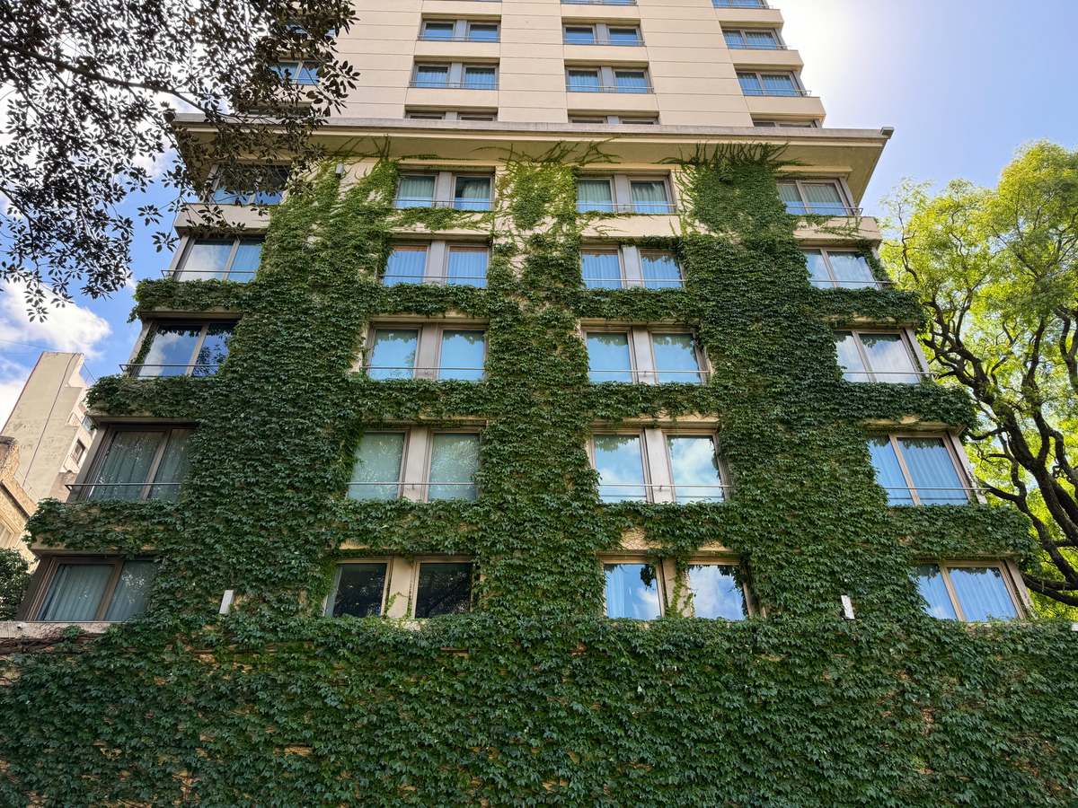 Palacio Duhau Park Hyatt Buenos Aires courtyard view of building