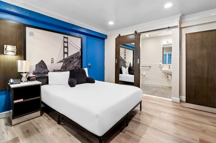 Super 8 by Wyndham San Francisco Signature Inn San Francisco