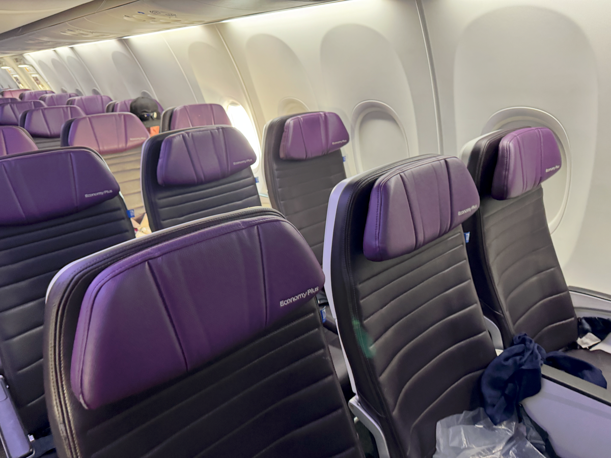 United Airlines economy plus seats on B737 MAX 8