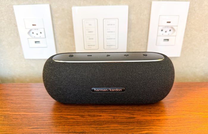 W Sao Paulo Brazil Marriott Bluetooth speaker W Sao Paulo Brazil Marriott Bluetooth speaker