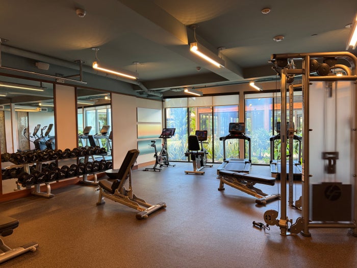 AC Hotel by Marriott Maui Wailea gym weights