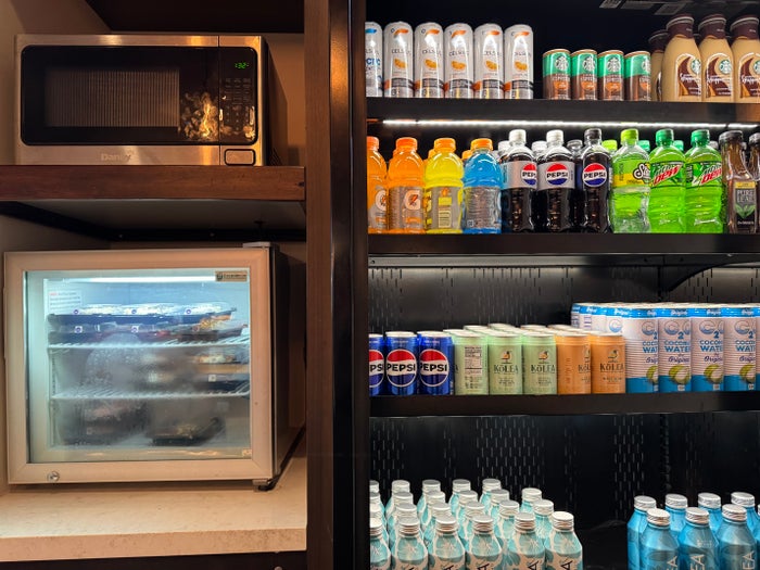 AC Hotel by Marriott Maui Wailea shop drinks
