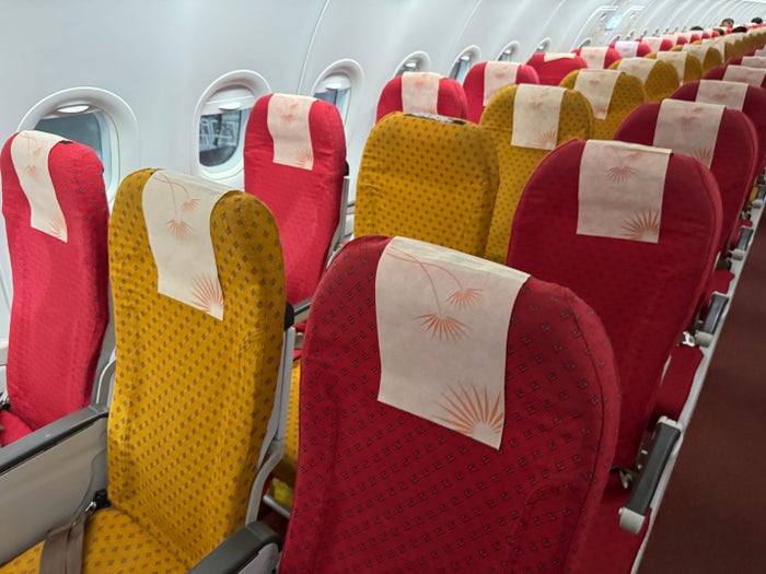 Air India Airbus A320 Economy Class Review [DOH to BOM]