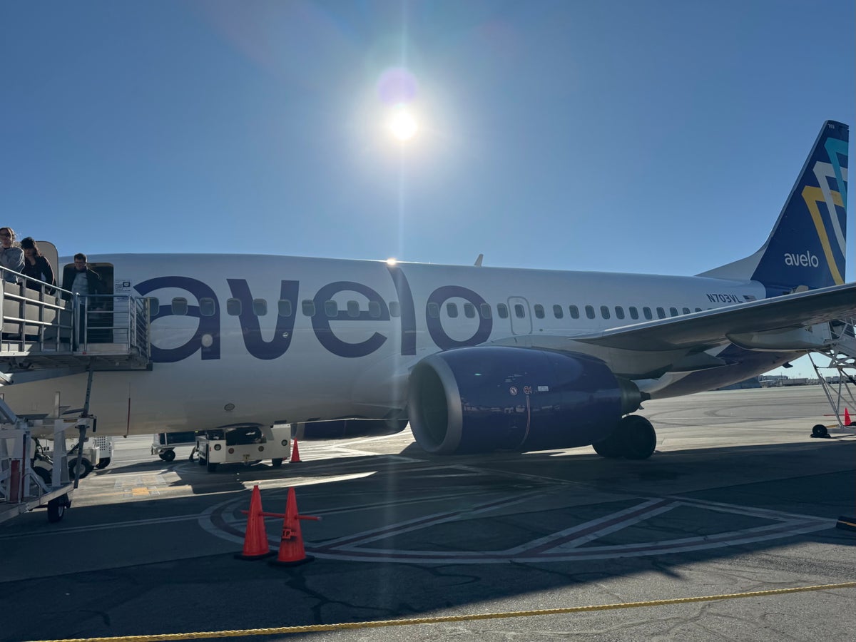 Avelo Airlines B737 7 plane at Burbank BUR on arrival