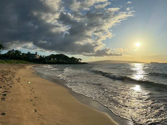 The Best Ways To Fly to Hawaii With Points and Miles [2026]
