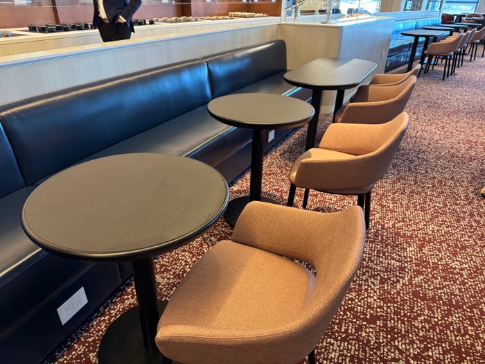 Capital One Lounge Las Vegas buffet area seating Capital One Lounge Las Vegas buffet area seating