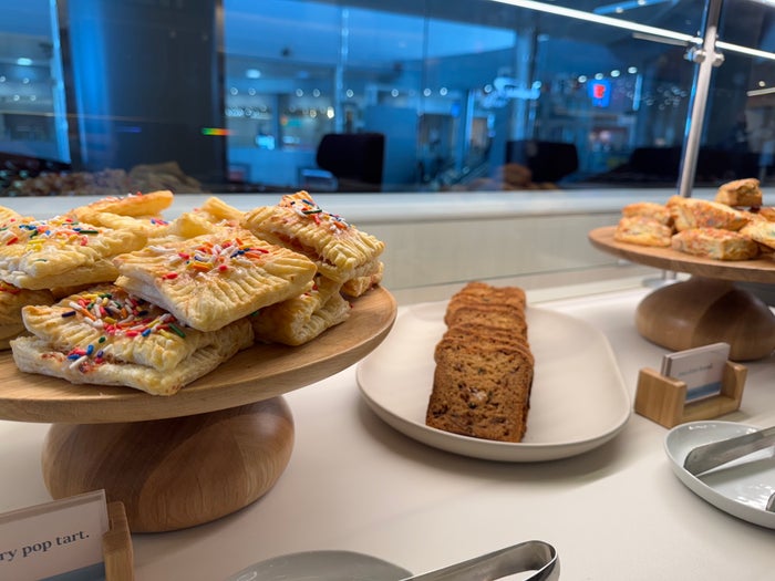 Capital One Lounge Las Vegas buffet pastries Capital One Lounge Las Vegas buffet pastries