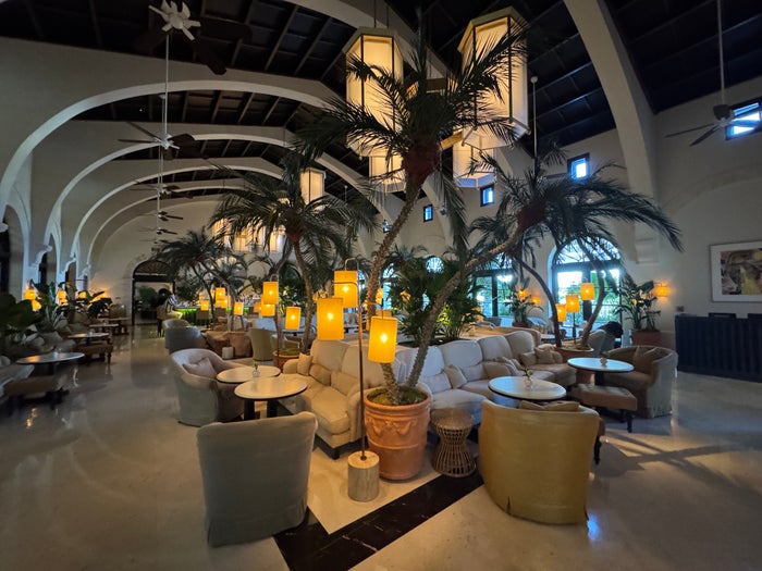 Champagne Bar Daytime Four Seasons Surf Club