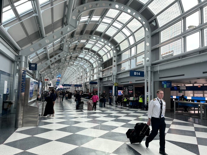 Chicago O’Hare Turf War Heats Up: American Strikes Back at United With Big Schedule Growth