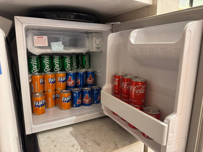 Encalm Lounge GOX soda fridge