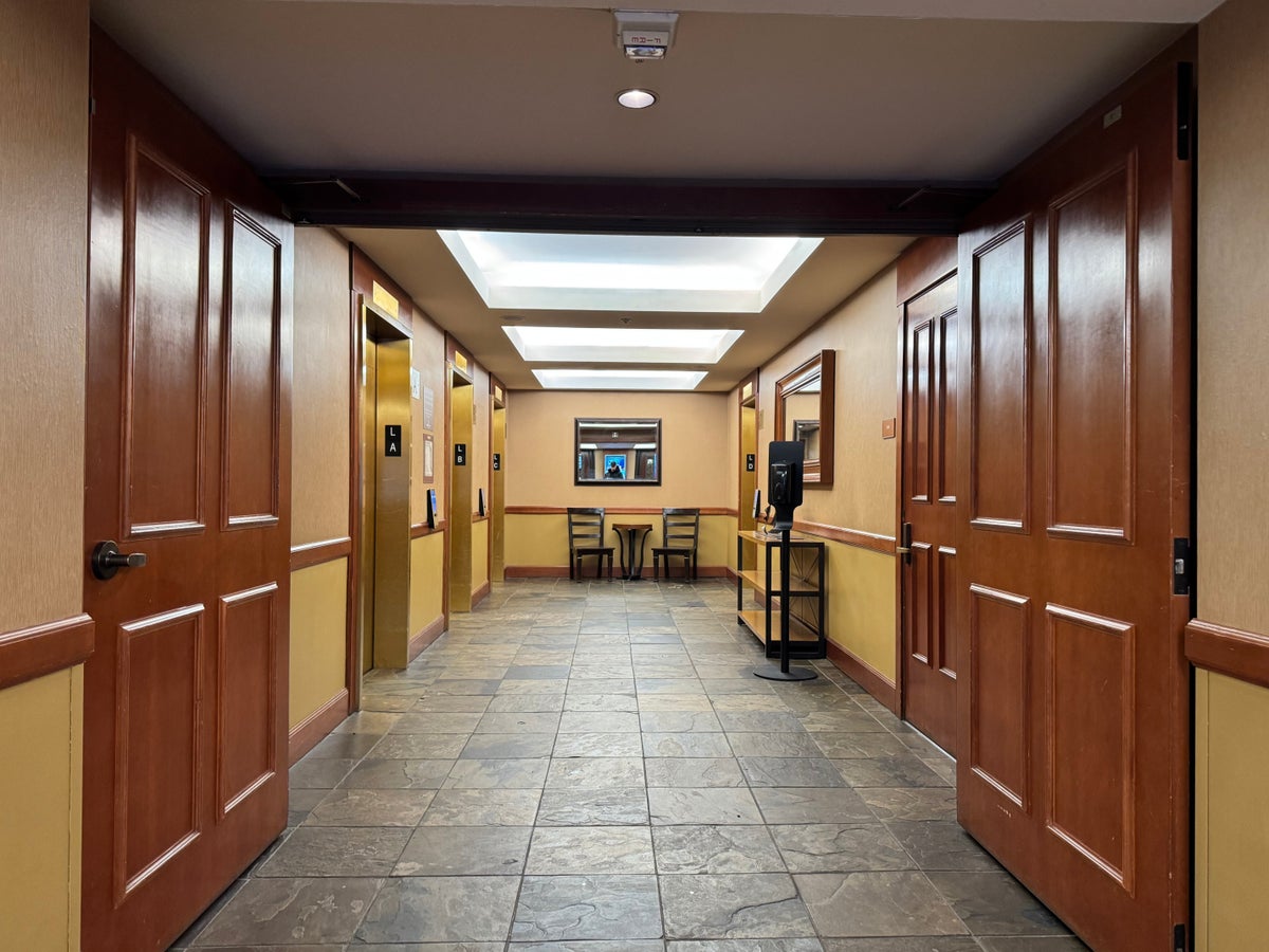 Everline Resort Spa Destination Hyatt elevator waiting area ground floor
