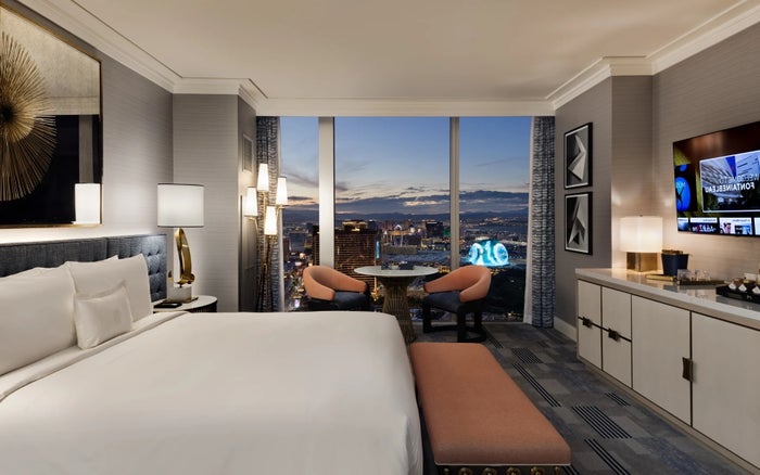 [Expired] Fontainebleau Las Vegas Brings Back Its Casino Status Match Offer