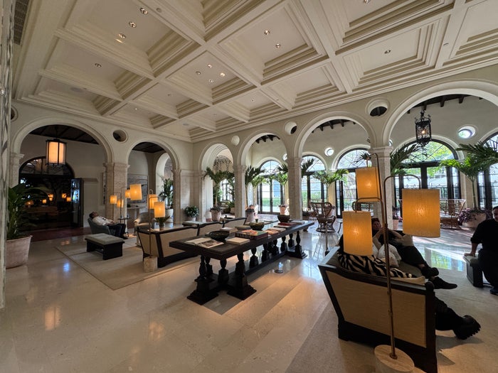 Four Seasons Seating Area Lobby Space