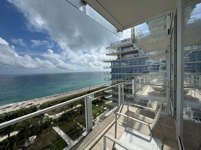 Four Seasons Surf Club beachfront
