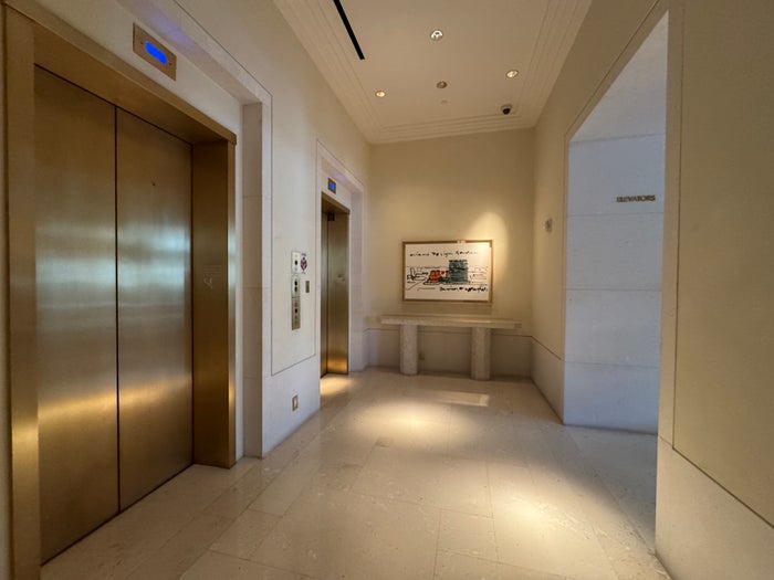 Four Seasons Surf Club elevators