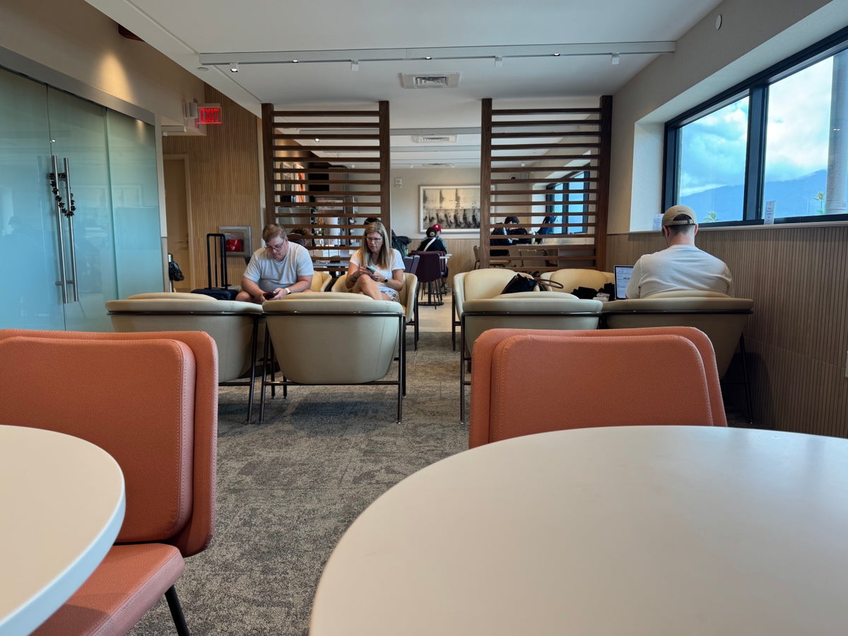 Hawaiian Airlines South Premier Club Kahului Maui OGG seating