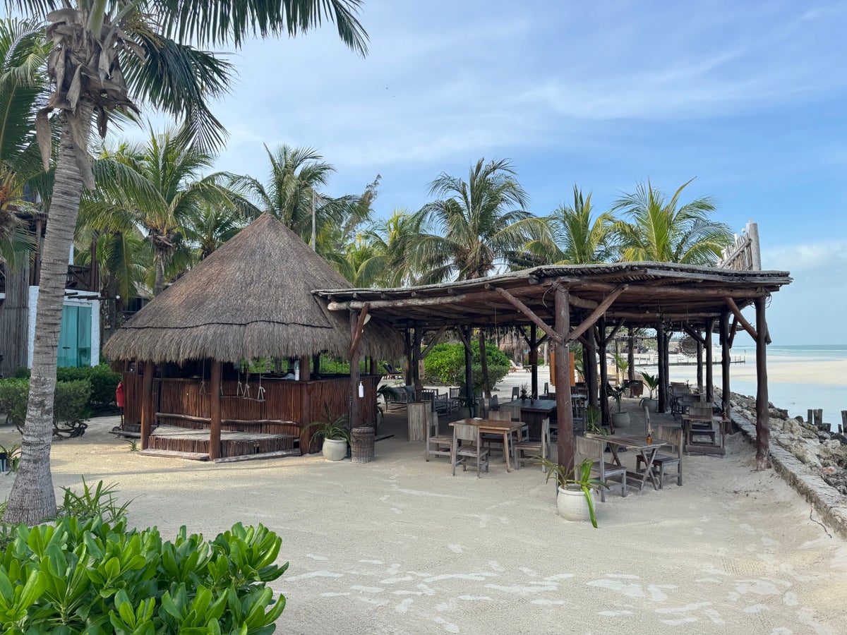 Hotel Villas Flamingos Mangle beach bar