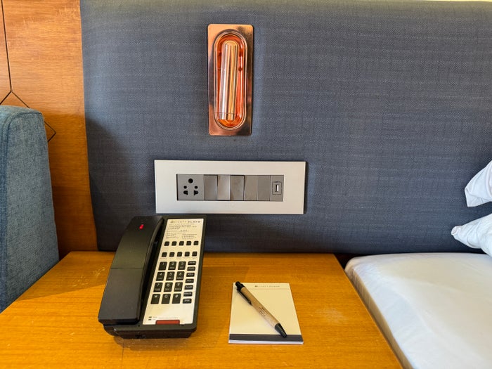 Hyatt Place Goa Candolim king room outlets right