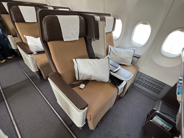 Oman Air GOX MCT 737 business class
