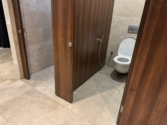 Primeclass Lounge MCT restrooms