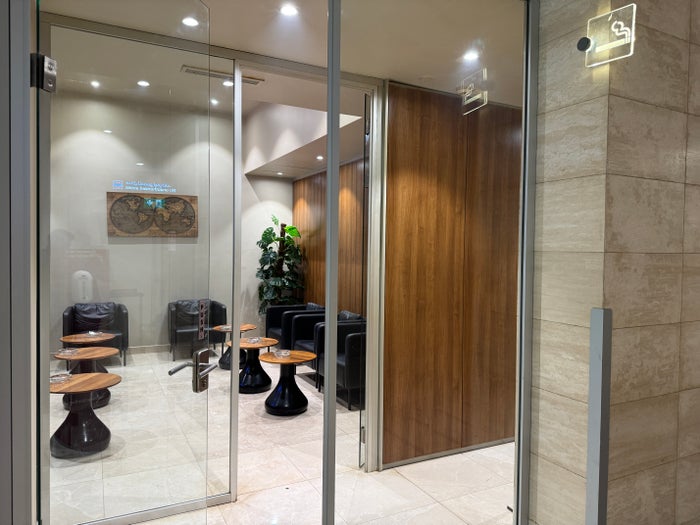 Primeclass Lounge MCT smoking room