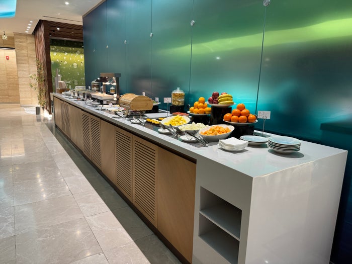 Primeclass Lounge MCT spa buffet