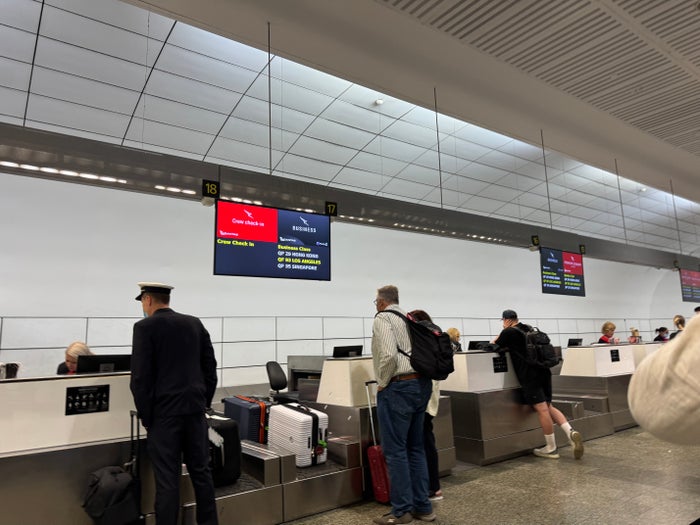 Qantas Business Class Check In
