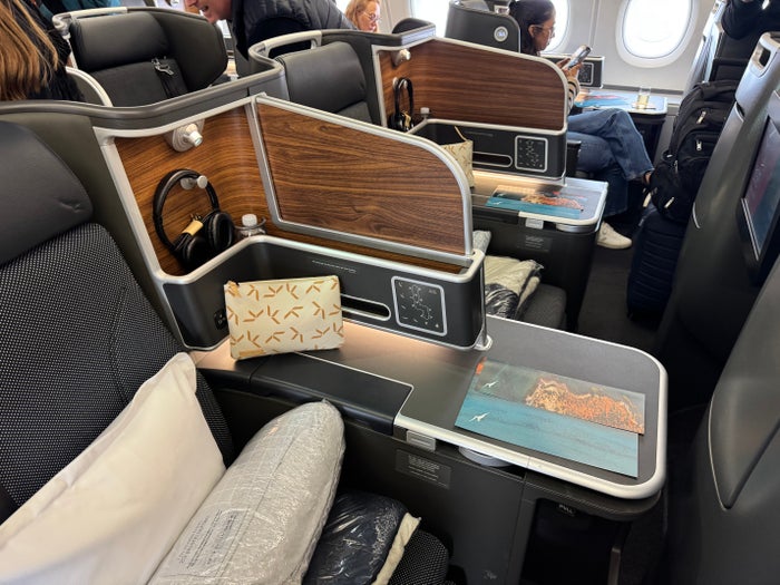 The Definitive Guide to Qantas’ Direct Routes From the U.S. [Plane Types & Seat Options]