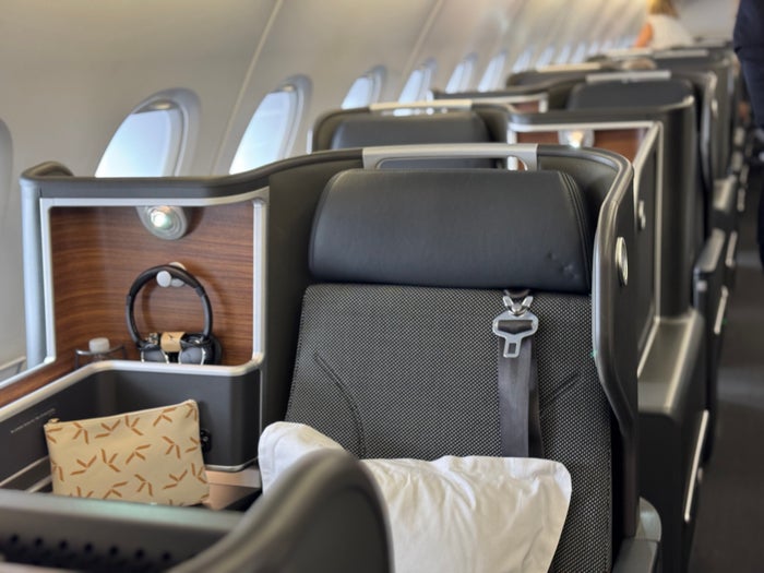 Qantas Business Class Seat