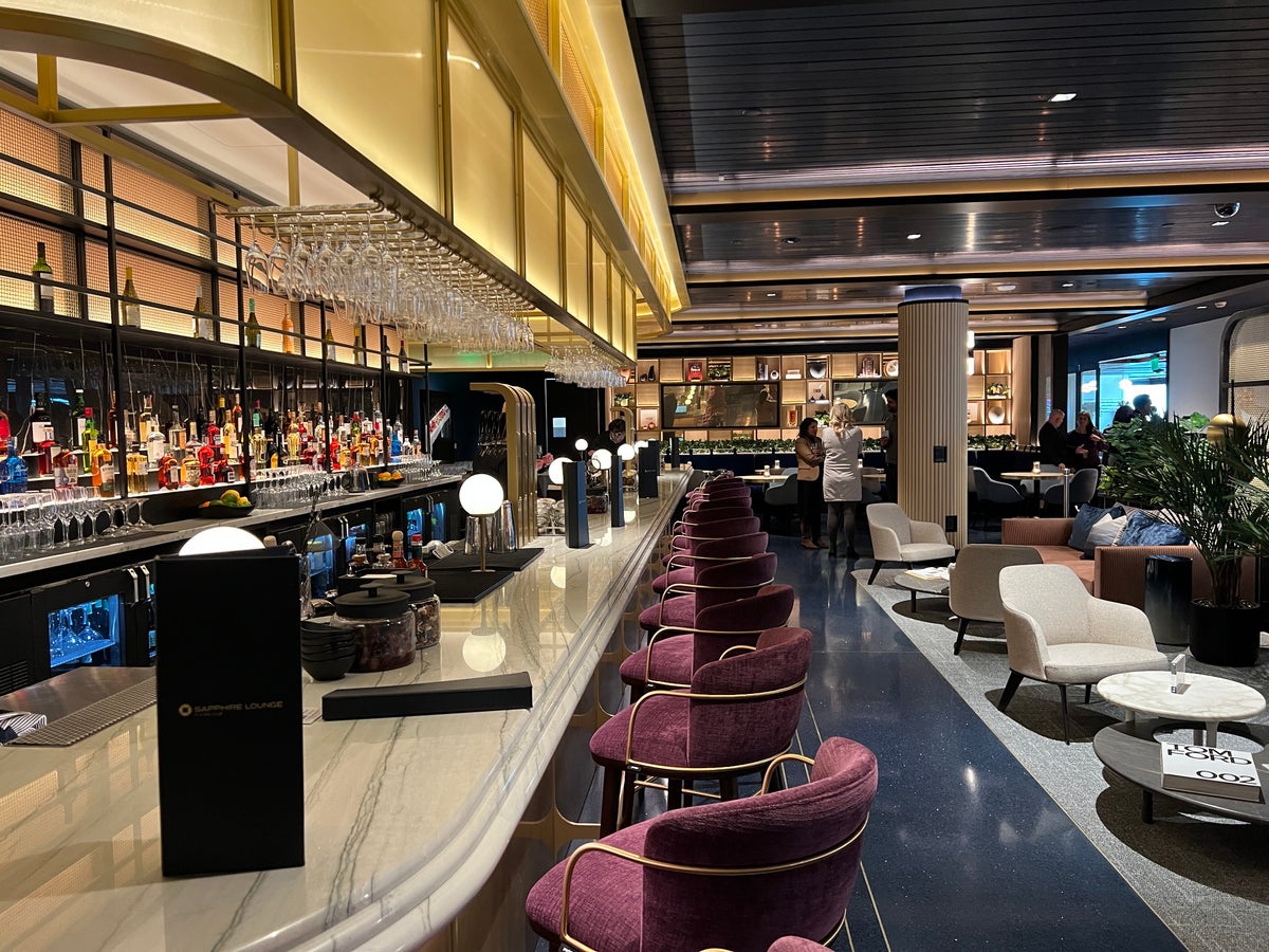 First Look: New Chase Sapphire Lounge by The Club at Philadelphia International Airport (PHL)