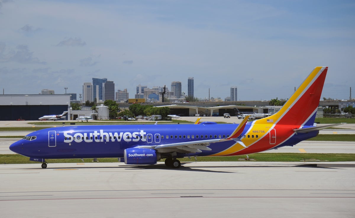 Southwest Slashes Earning Rates on Flights