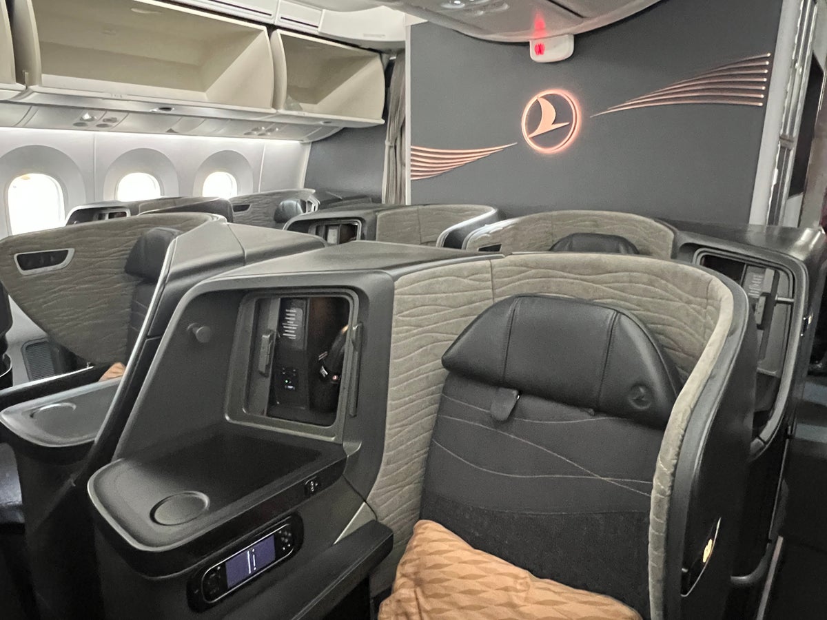 Turkish Airlines business class 787 Juan Ruiz