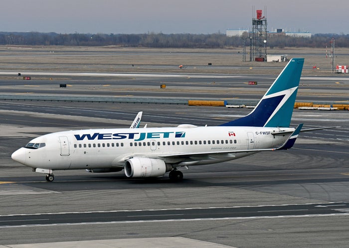U.S.-Canada Demand Falls, Southwest Award Prices Change, and Other Airline News This Week