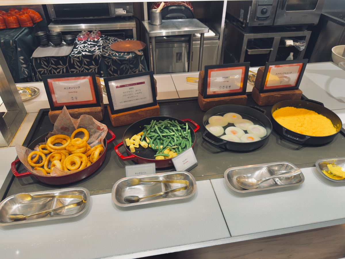 ANA Crowne Plaza Nagoya breakfast buffet beggies