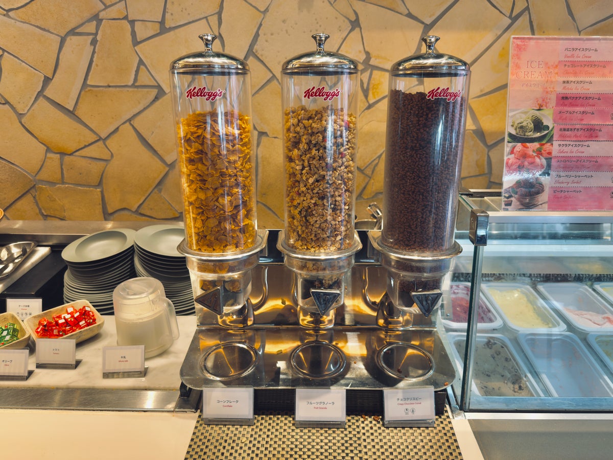 ANA Crowne Plaza Nagoya breakfast buffet cereal