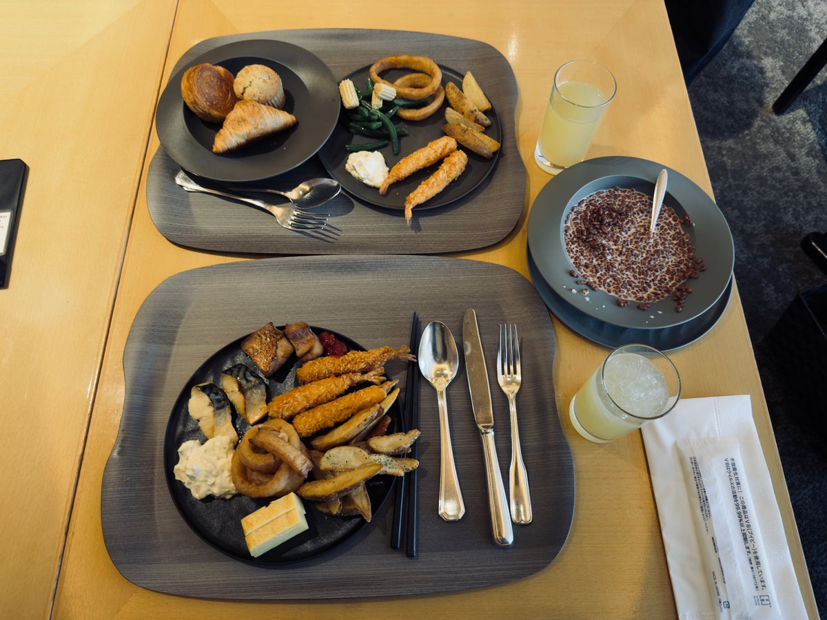 ANA Crowne Plaza Nagoya breakfast buffet plates