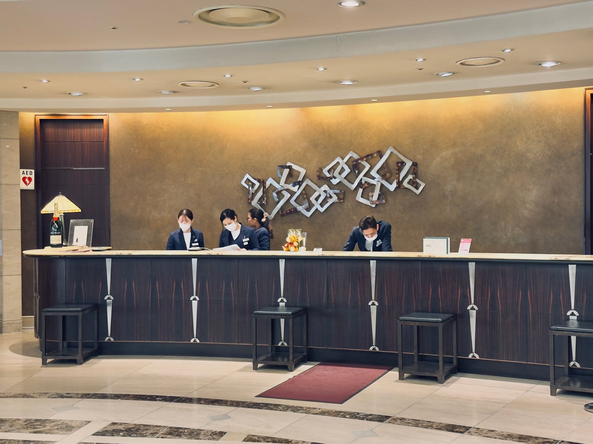 ANA Crowne Plaza Nagoya check in desk
