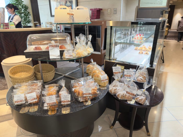 ANA Crowne Plaza Nagoya lobby lounge items ANA Crowne Plaza Nagoya lobby lounge items