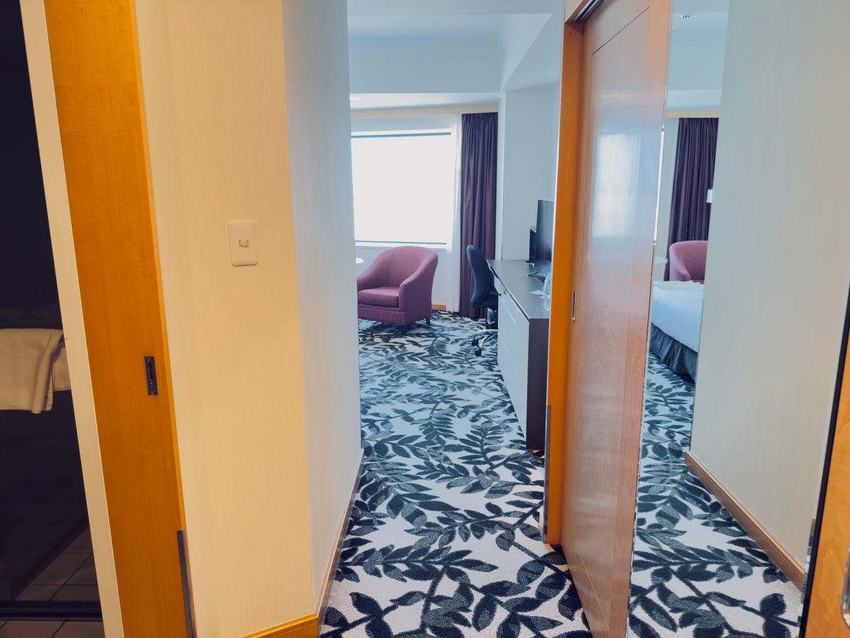 ANA Crowne Plaza Nagoya room foyer