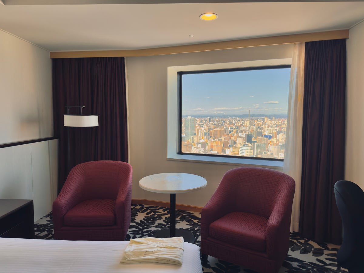 ANA Crowne Plaza Nagoya room living room