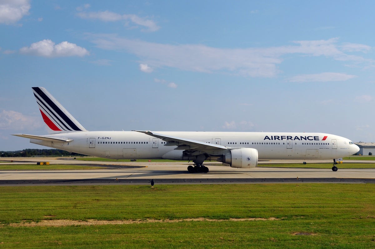 New Flying Blue+ App Lets You Earn Miles on Daily Spending