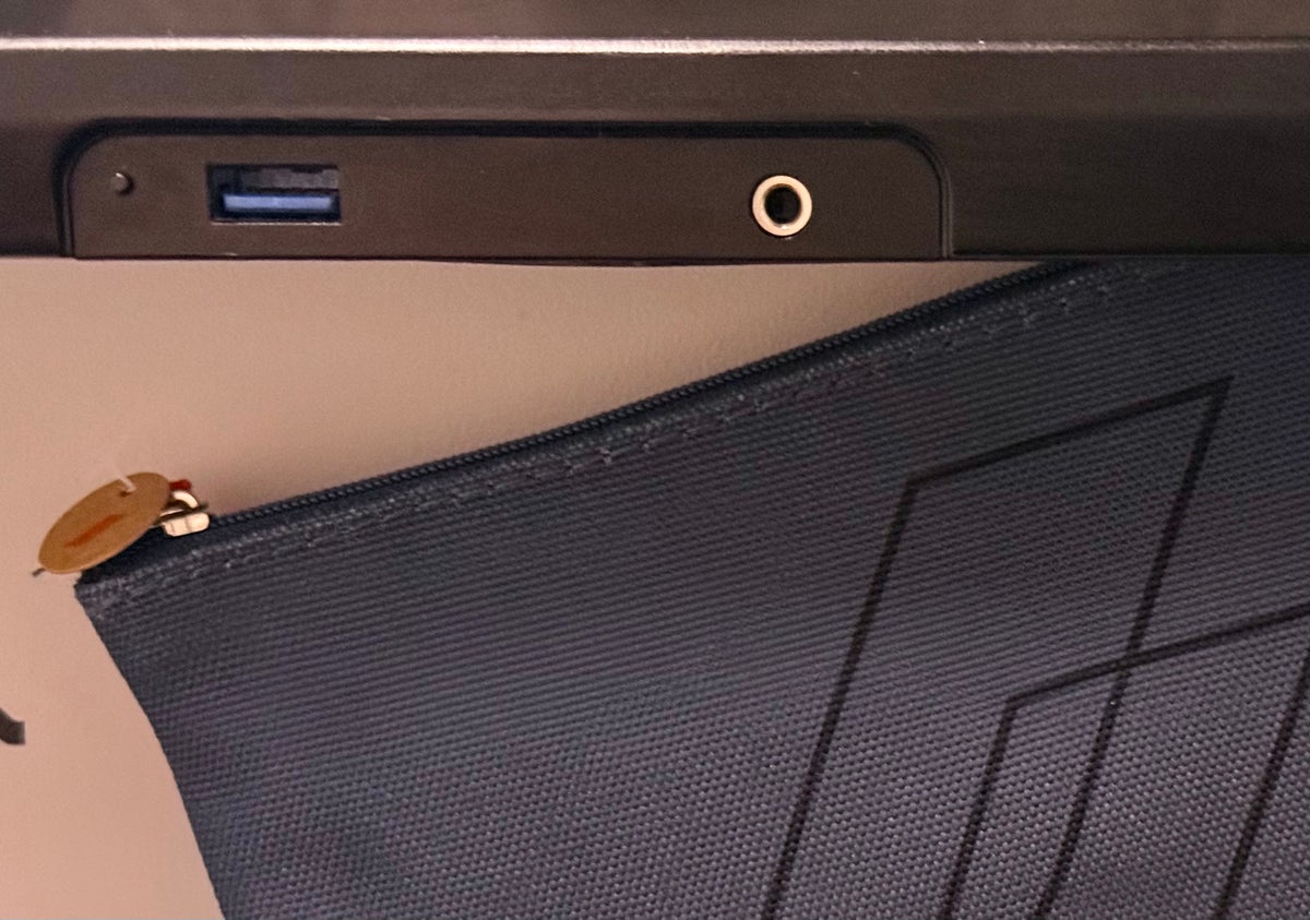 Air France Boeing 777 300 premium economy USB A port