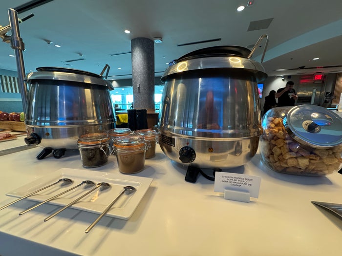 Avianca VIP Lounge soups and oatmeal 1