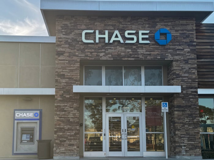 Chase Adds New Lifetime Welcome Offer Restriction to the IHG Premier Business Card