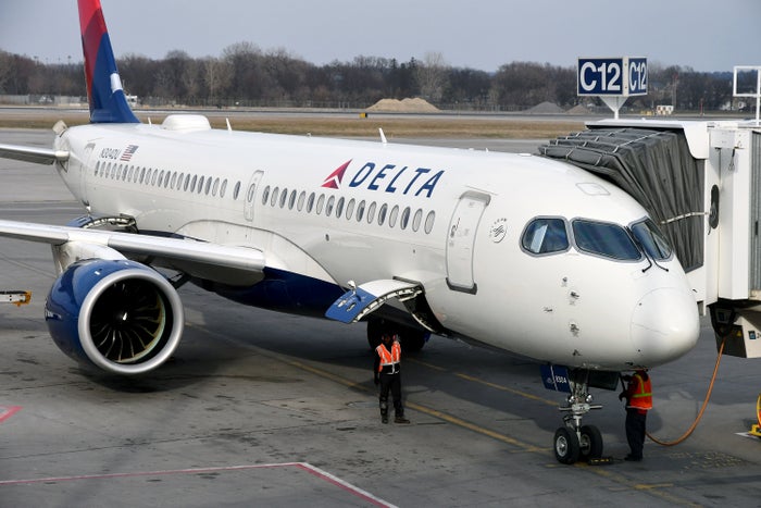 Delta A220 300 Docked MSP Delta A220 300 Docked MSP