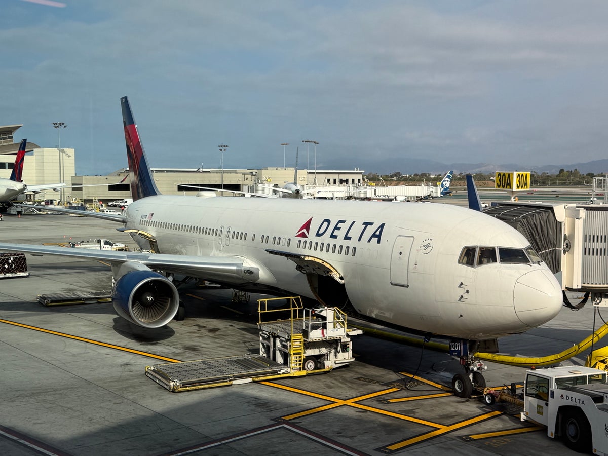 Delta, Southwest, and JetBlue Soar to the Top of 2025 J.D. Power Rankings