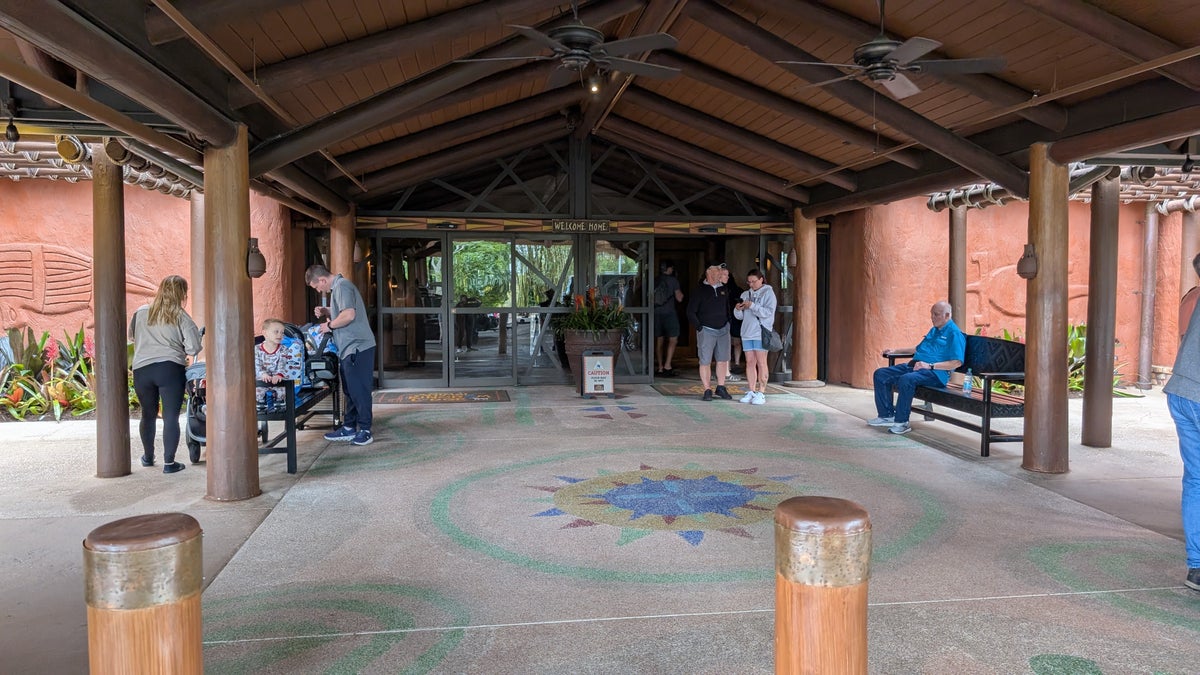 Disneys Animal Kingdom Lodge Jambo House entrance