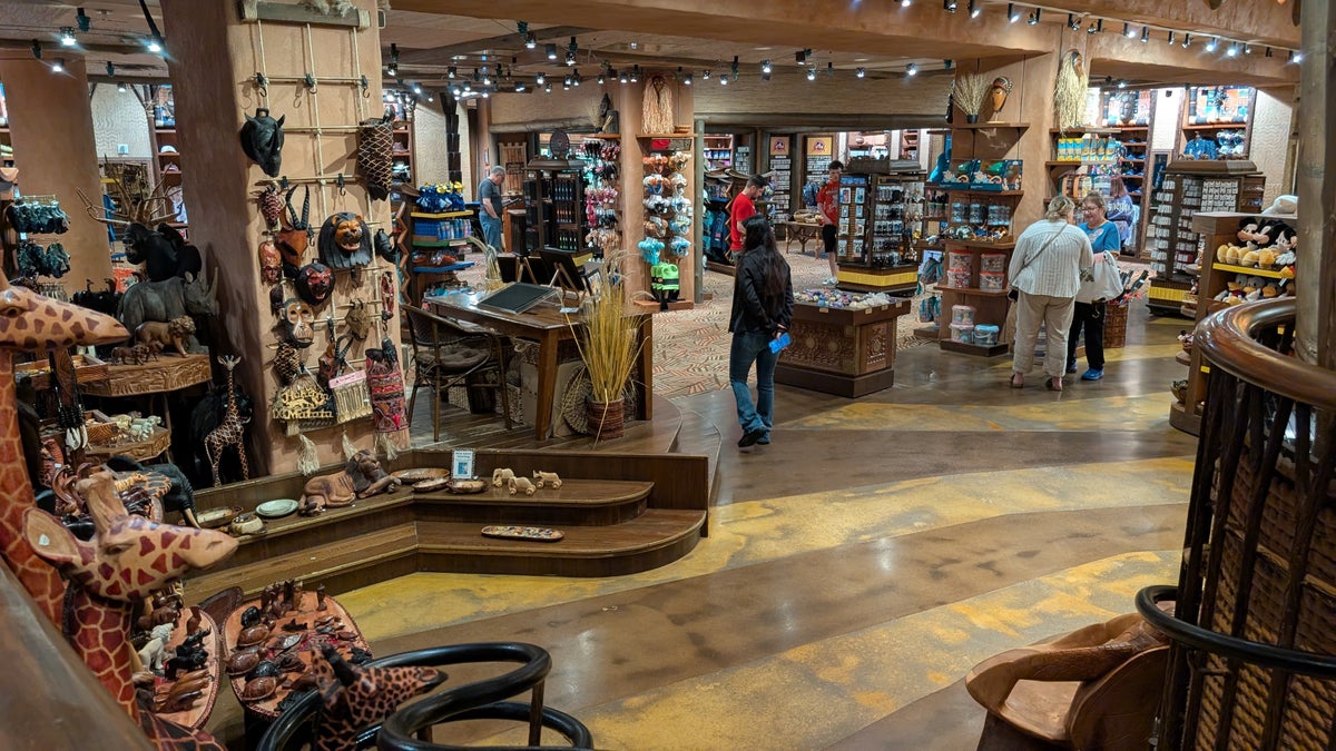 Disneys Animal Kingdom Lodge amenities gift shop